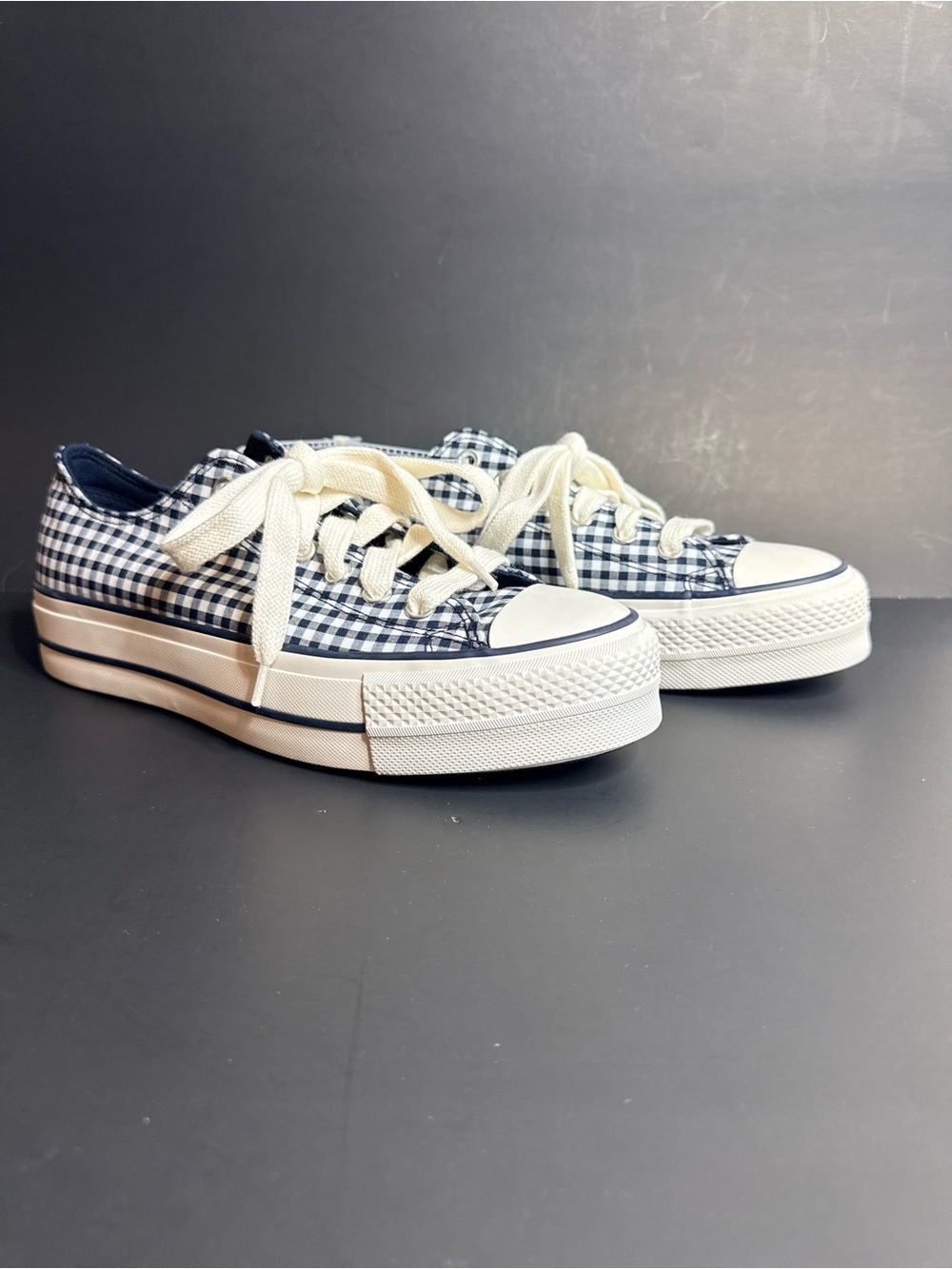 Converse Chuck Taylor All Star Lift Platform Gingham Navy White Women’s 9.5